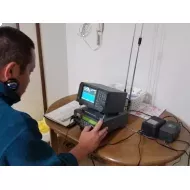 盗聴調査スタッフ