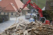 解体工事は近隣へのトラブルが多い？損害賠償保険を理解しよう