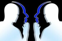 盗聴可能な距離は何メートル？アナログ式・デジタル式の盗聴器を解説