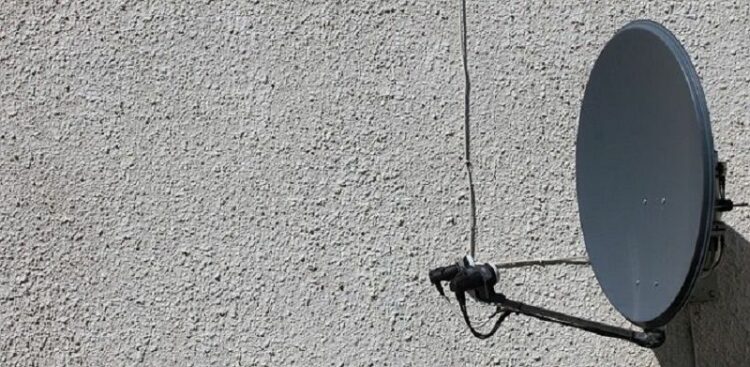アンテナの受信ブースターの電源が必要なわけを紹介！トラブルになることも