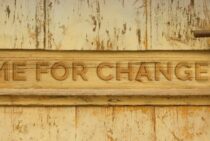 ドアノブ修理をDIY！ドアノブが外れないときに試したい方法