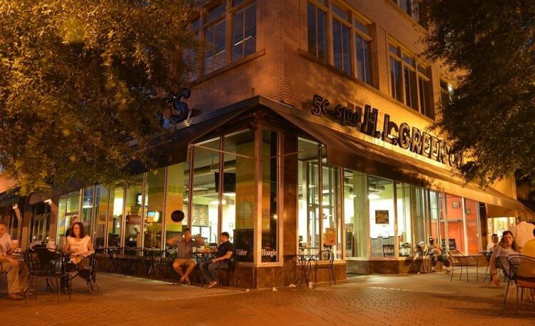 飲食店にねずみが現れたらどうする！？その被害と対策法