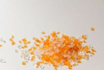 今注目の『ガラス砂利』とはどんな砂利？普通の砂利との違いとは