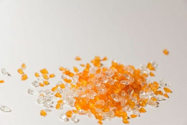 今注目の『ガラス砂利』とはどんな砂利？普通の砂利との違いとは