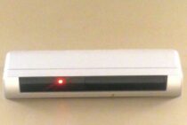 便利な自動ドアはセンサーで人を感知している？自動ドアの仕組みとは