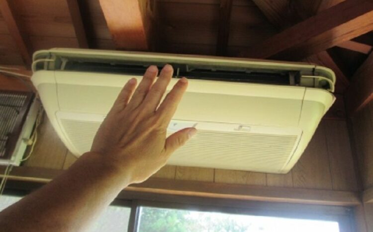 エアコンが止まる？実は故障じゃないかも。止まる原因と対処方法とは。