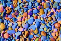 化粧砂利にはどんな種類が？実際に施工例をみてイメージを固めよう