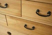 古いタンスもリメイクで生まれ変わる！オシャレにする方法とは