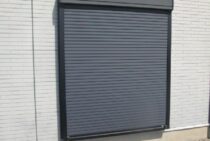 シャッターの色の塗装は業者に頼む？色の決め方と組み合わせ方の例