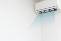 エアコンの異臭は危険のサイン？異臭の取り除き方と防ぎ方について