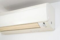 寒い日に暖房が止まる？エアコンの霜取り運転を回避する方法をご紹介