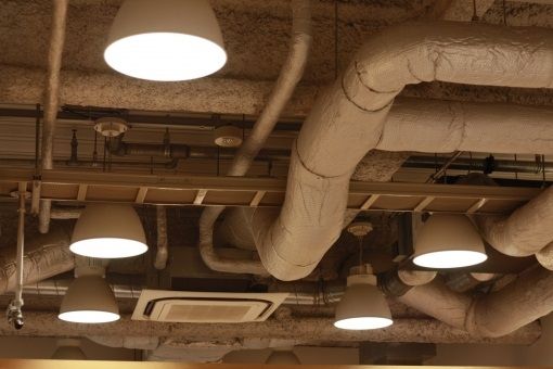 ドレン管の不調に要注意！エアコンの排水トラブルを解決する方法