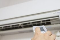 エアコンの使い始めが臭うのはなぜ？原因は…安全快適に使用しよう