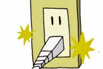 コンセントから火花！プラグの抜き差しでパチッ！放置してると火事になる！今すぐやるべき対策を原因別に解説