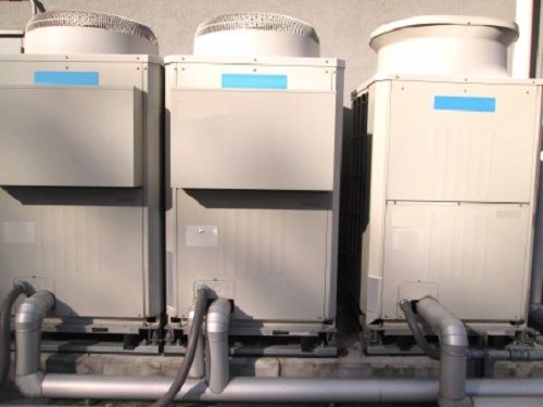 エアコンのコンプレッサーが動かない？コンプレッサーの役割とは？