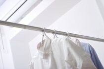 エアコンで洗濯物を効率よく乾かす！これなら部屋干し臭も怖くない！