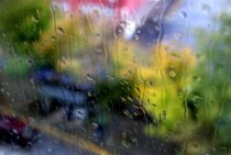 窓枠から雨漏りする原因と対策方法！修理にかかる費用相場もご紹介