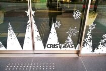 この自動ドアはいつまで使える？自動ドアの耐用年数とその実際