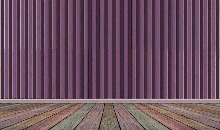 壁紙がクサイ…？！誰でも簡単にできる壁紙の臭いとりをご紹介