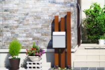 玄関のアプローチには砂利がオススメ！DIYですてきな玄関作りをしよう