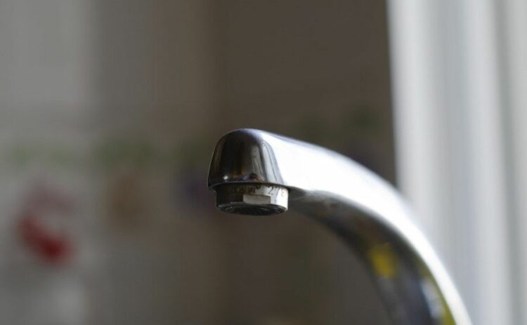 蛇口につく緑色の汚れはサビ！除去して蛇口をきれいにしよう！