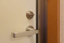 玄関のサムターンを取り外して交換する！防犯性向上のテクニック