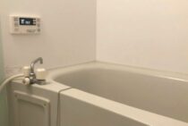 浴槽の水漏れを直すには│自分で修理か業者に依頼かは原因箇所による