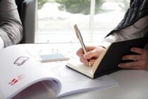 ガラス交換業者に聞く料金の仕組み！交換の実態をインタビュー