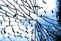 ガラス飛散防止フィルム｜選び方のポイントや正しい貼り方を徹底解説