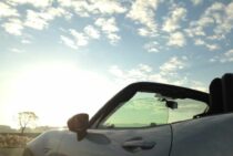 ロードスターのバッテリー上がり|ケーブルの適切なつなぎ方を解説