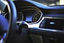 スカイラインのバッテリー上がり。原因や交換するバッテリーのサイズ