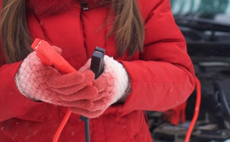 エスクァイアのバッテリー上がり対処法3つ！救援車や原因なども解説