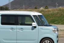 フレアワゴンのバッテリー上がり対処法！バッテリーの交換方法も解説